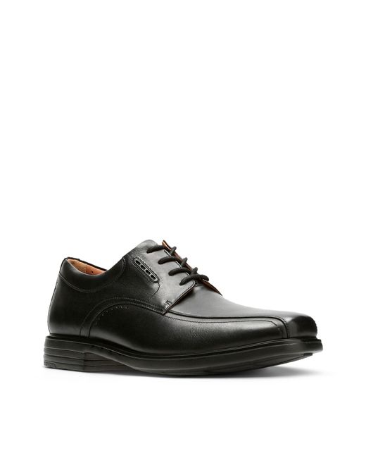 clarks un kenneth way