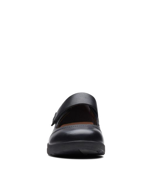 un adorn strap clarks