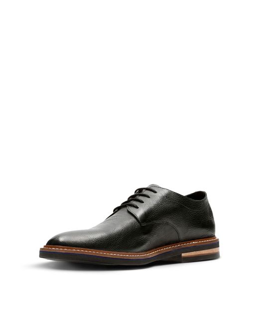clarks dezmin plain