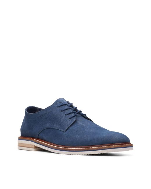 dezmin plain clarks