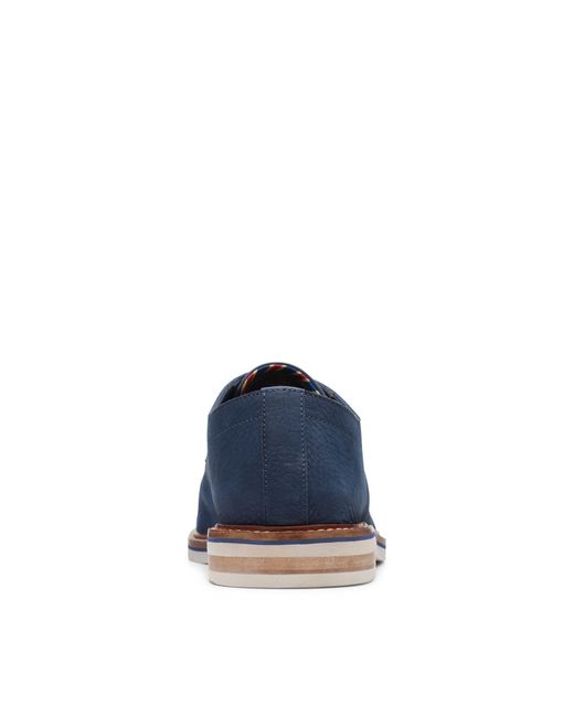 clarks dezmin plain