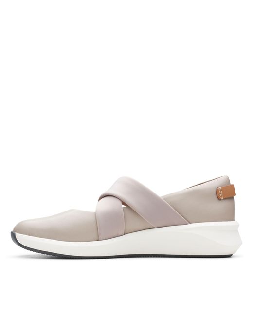 clarks un rio cross sneaker
