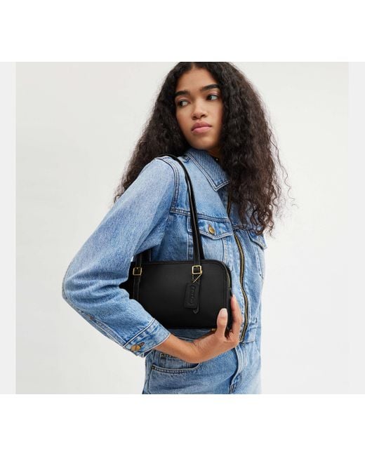 COACH Black Swing Zip Bag