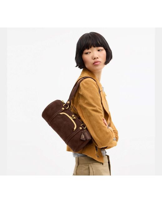 COACH Black Kisslock Barrel Bag 28