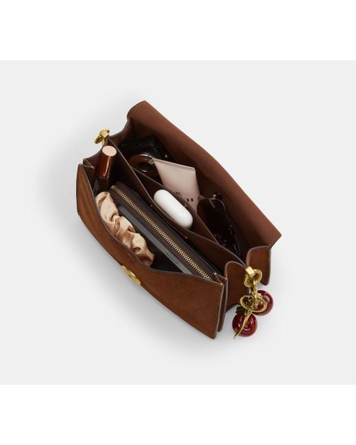 Borsa A Tracolla Con Catena Tabby di COACH in Black