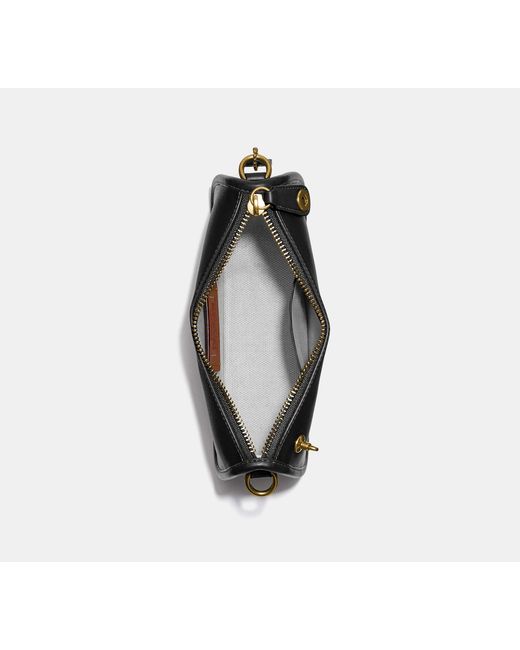 Swinger 20 di COACH in Black