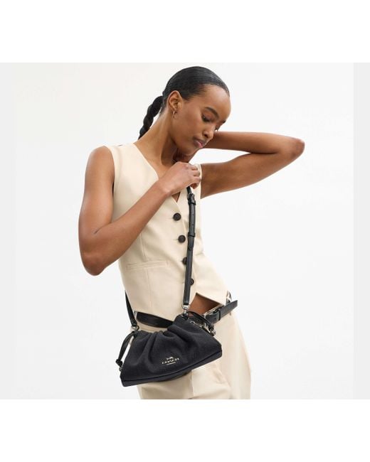 Borsa A Tracolla Faye di COACH in Black