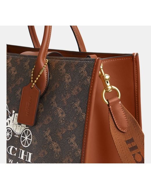 COACH Black Ace Tote 35 mit "Horse and Carriage"-Print
