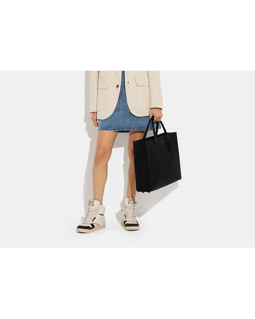 COACH Black Tote Bag 40 With Signature Canvas