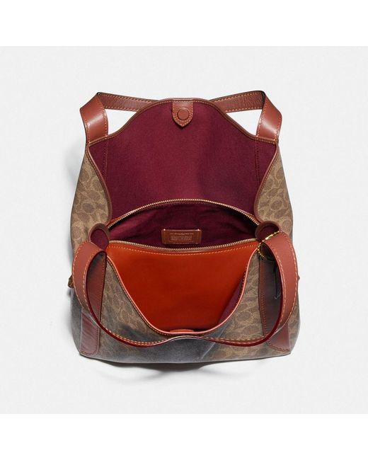 COACH Hadley Hobo 21 In Signature Canvas in Brass/Tan Rust (Brown