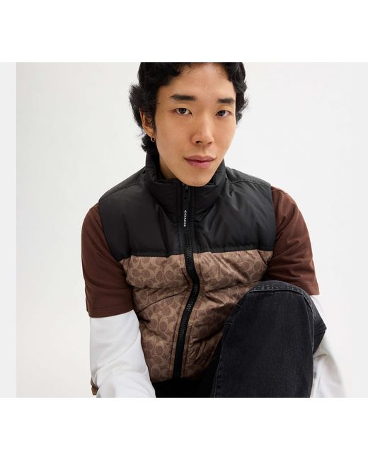 Chaleco de plumas de firma en poliéster reciclado COACH de hombre de color Black