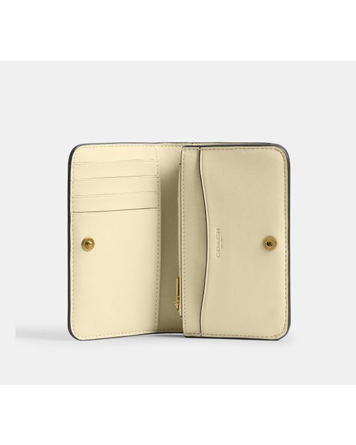 Porta Carte Di Credito Sottile Essential di COACH in Black