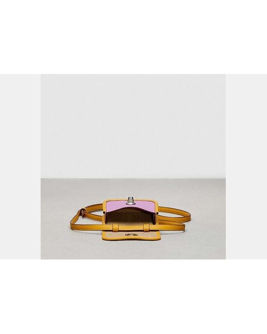 【COACH】Wavy Wallet With Crossbody Strap Coach Wavy Wallet With Crossbody Strap And Upcrafted Scrap
