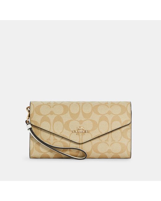 slim envelope wallet with chain in blocked signature canvas
