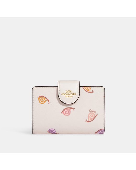 Coach Outlet Canvas Medium Corner Zip Wallet With Snail Print in White Lyst
