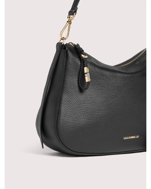 Coccinelle Black Hobo Bag Aus Genarbtem Leder Nory Small