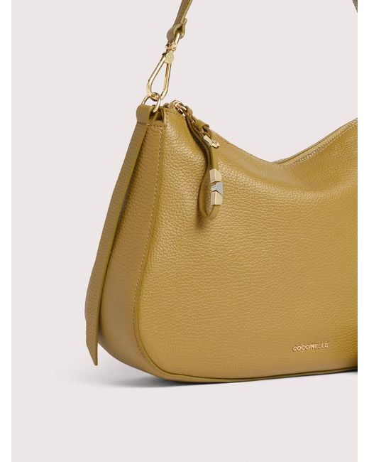 Coccinelle Natural Hobo Bag Aus Genarbtem Leder Nory Small