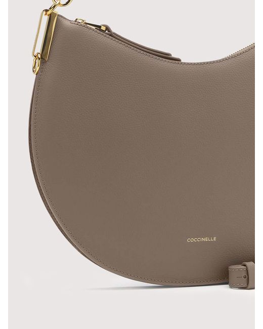 Coccinelle Brown Schultertasche Aus Genarbtem Leder Sunup Medium