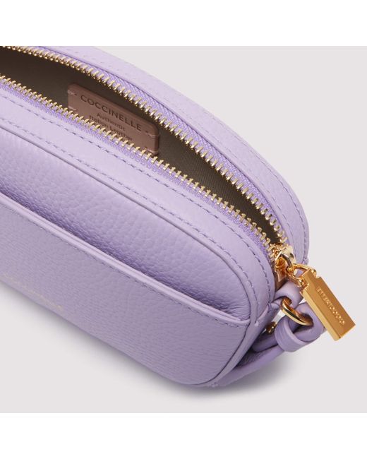 Coccinelle Purple Minibag aus genarbtem Leder Enchanteuse