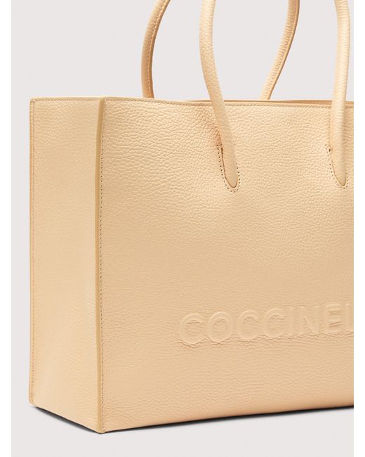 Coccinelle Natural Henkeltasche Aus Genarbtem Leder Myrtha Maxi Logo Medium