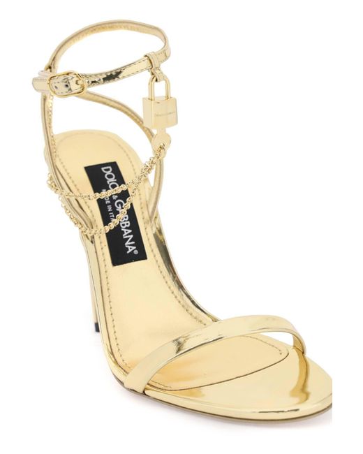 Sandali in pelle laminata con charm di Dolce & Gabbana in Metallic