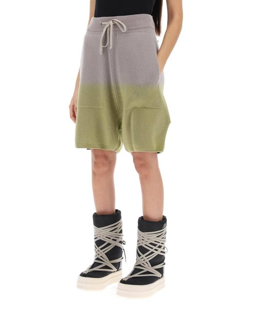 Shorts In Cashmere di Moncler in Gray