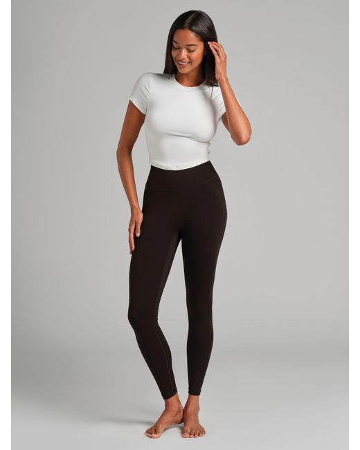 Comfrt White Core Crop Tee