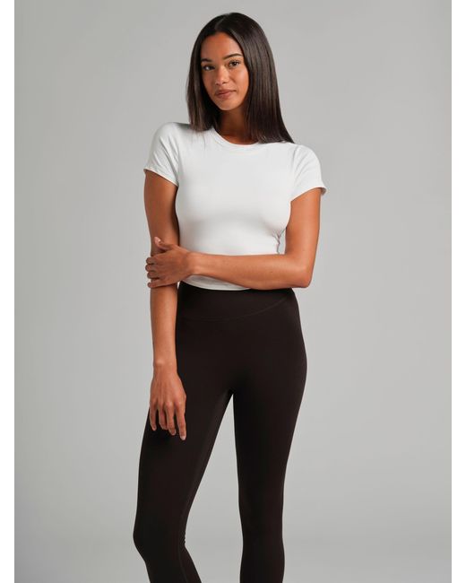 Comfrt White Core Crop Tee