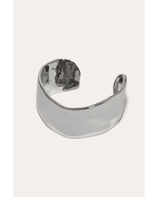 Completedworks Metallic Something Of Vast Importance Is Being Communicated Just Out Of Earshot
