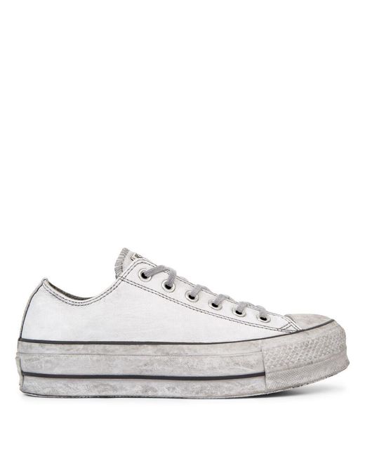 chuck taylor all star smoke low top