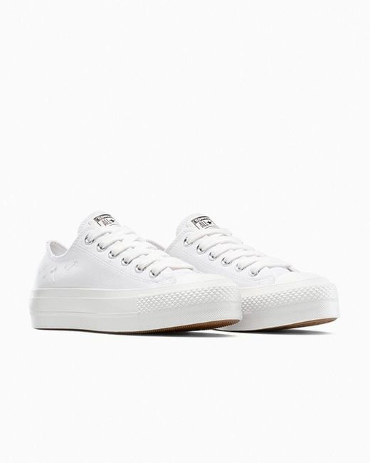 Converse White Chuck Taylor All Star Lift Platform Embroidered Flowers