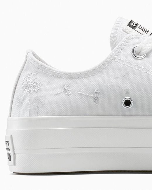 Converse White Chuck Taylor All Star Lift Platform Embroidered Flowers