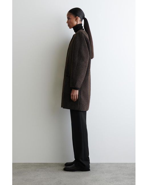 Giacca Teddy Lunga di COS in Black
