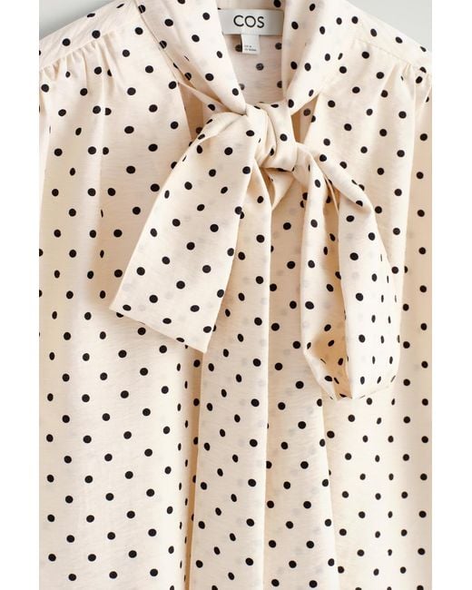 Camicia A Pois Con Sciarpa di COS in Natural