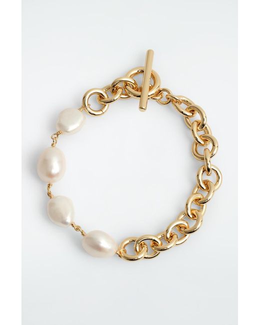 COS Metallic Freshwater Pearl Chain Bracelet