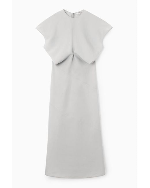 COS White Maxikleid Mit Spiralförmigen Nähten