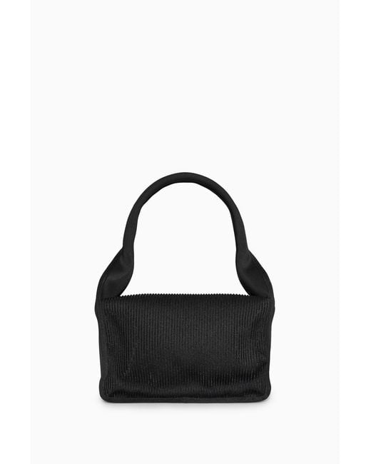 COS Black Gerippte Schultertasche - Neopren