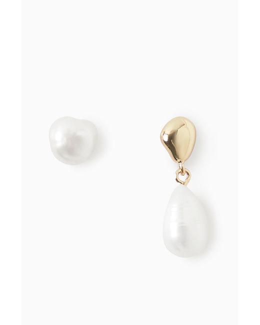 COS Metallic Mismatched Pearl Earrings