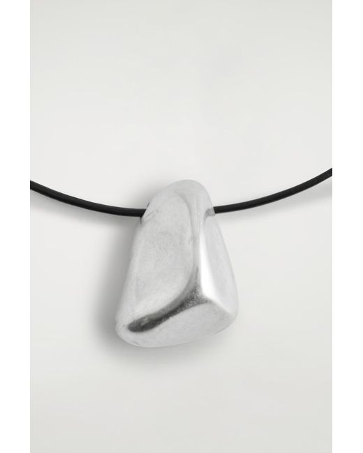 COS White Hammered Pendant Necklace for men