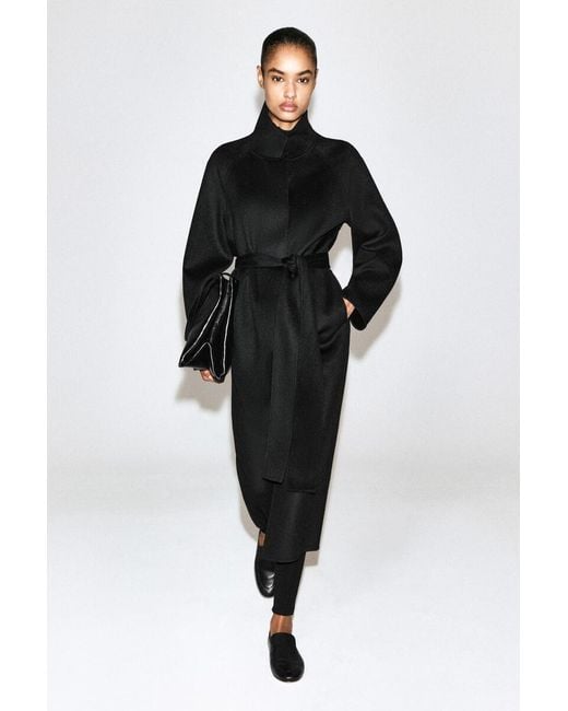 Cappotto di COS in Black