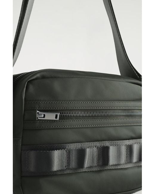Borsa A Tracolla Transit di COS in Black da Uomo
