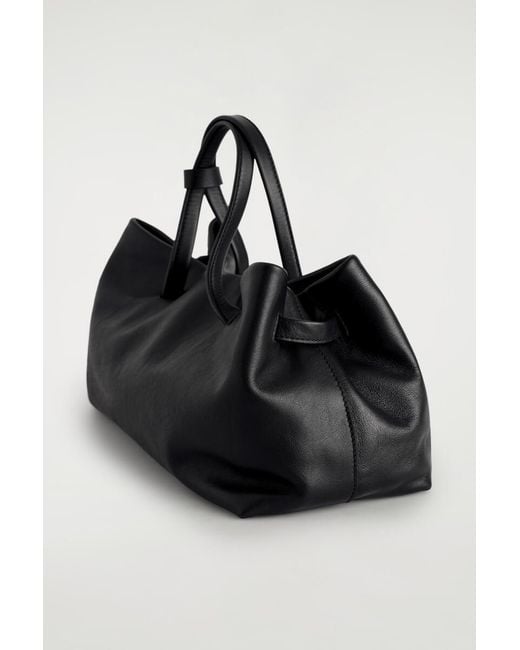 Borsa Tote Bateau di COS in Black