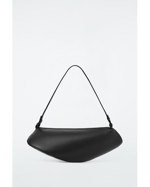 Pochette Cove di COS in Black