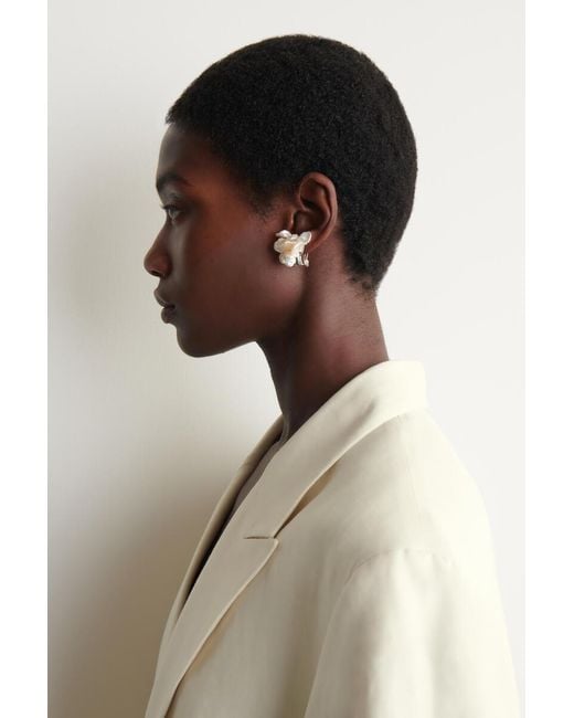 Boucles D'Oreilles Façon Bouquet Nacré COS en coloris Natural