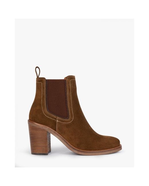 ladies heeled chelsea boots