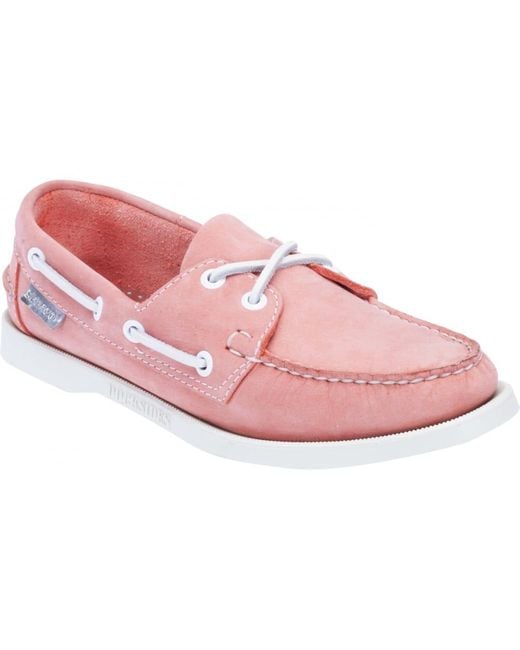 ter let R k Keleti sebago femme docksides El gedetlen busz egy cs sze