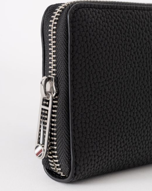 Tommy Hilfiger Black Th Emblem Large Zip Bag