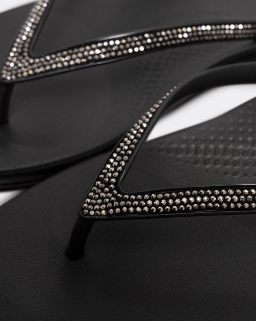 Fitflop Black Iqushion Sparkle Flip-Flop