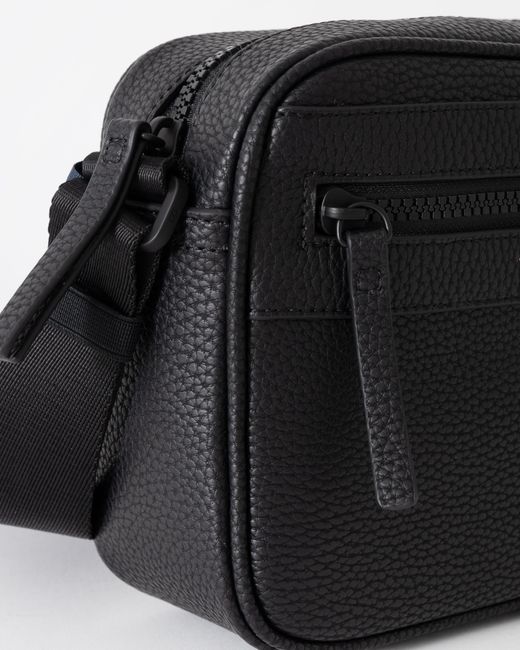 Tommy Hilfiger Black Essential Pu Metal Logo Reporter Bag for men