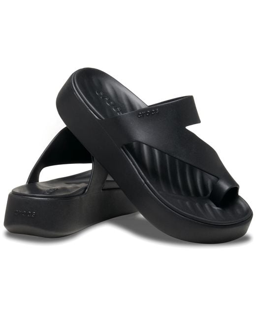 CROCSTM Black Getaway Platform Toe Loop